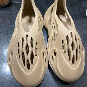 Yeast foam runner size 7